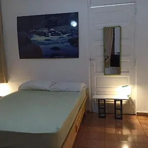 La Casa De Isabel Y Juan, Zona Colonial República Dominicana