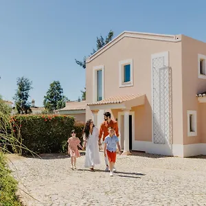 Курортный комплекс Vale Da Lapa Village